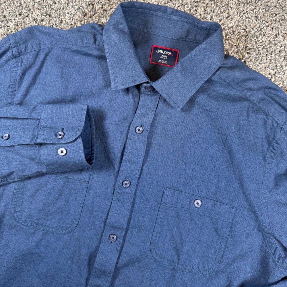 UNTUCKit Regular Fit Mens Large Blue Herringbone Button Down Shirt Long Sleeve